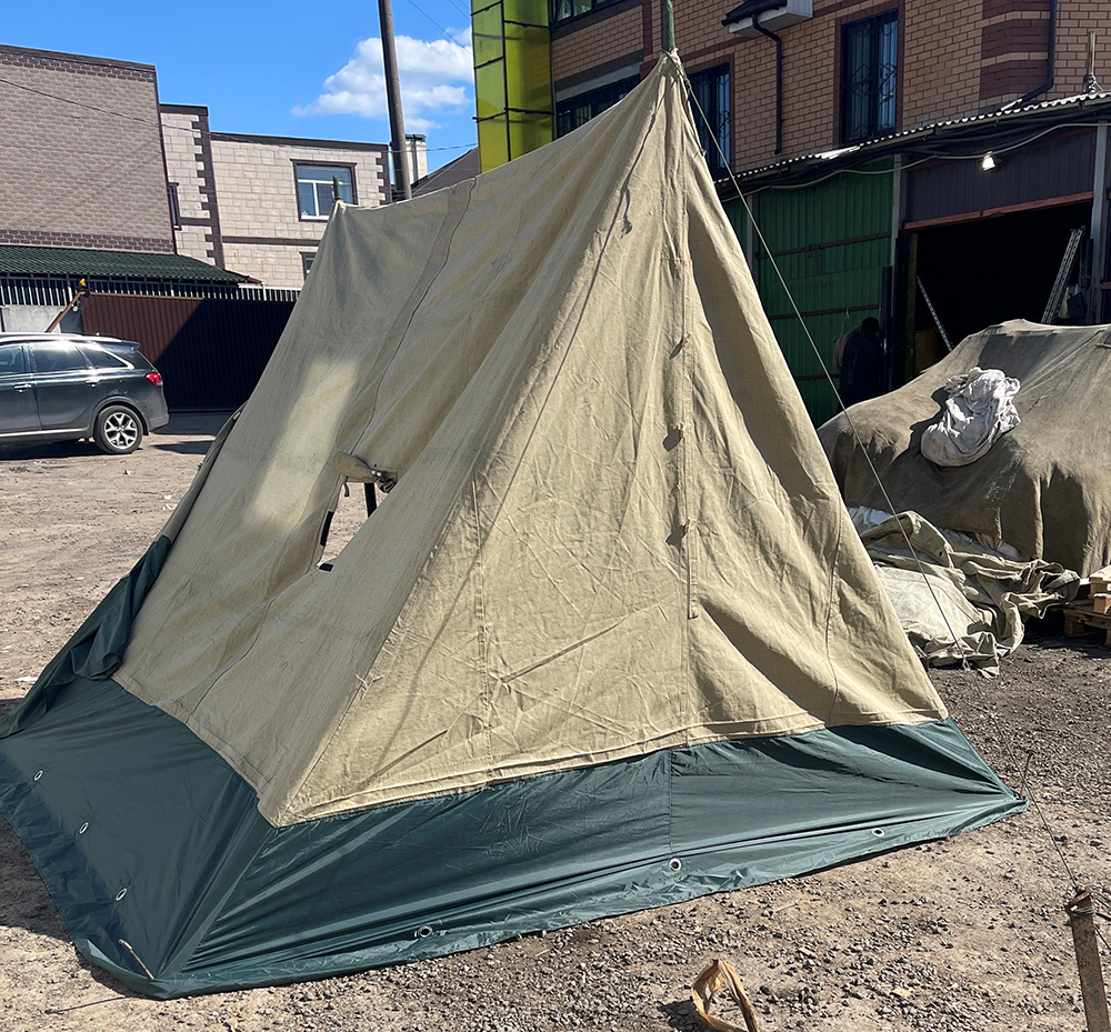 Палатка Гарнизон-3 с двускатной крышей Палатка Гарнизон-3 с двускатной крышей